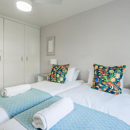 Ocean Pearl At Chakas Cove - Beachfront Apartment Ballito Exteriör bild